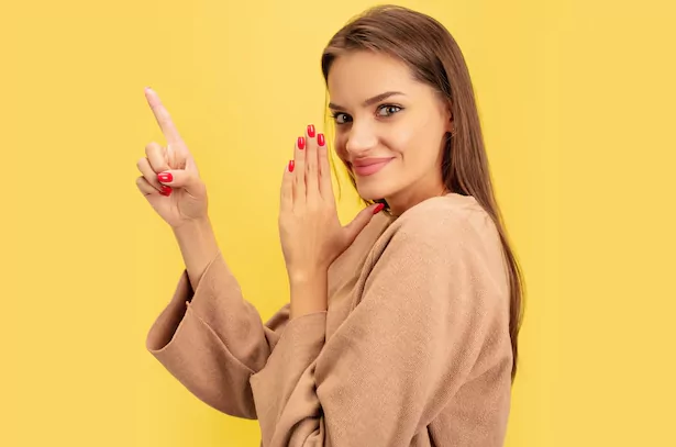 Щасливий клієнт салону GlamFingers